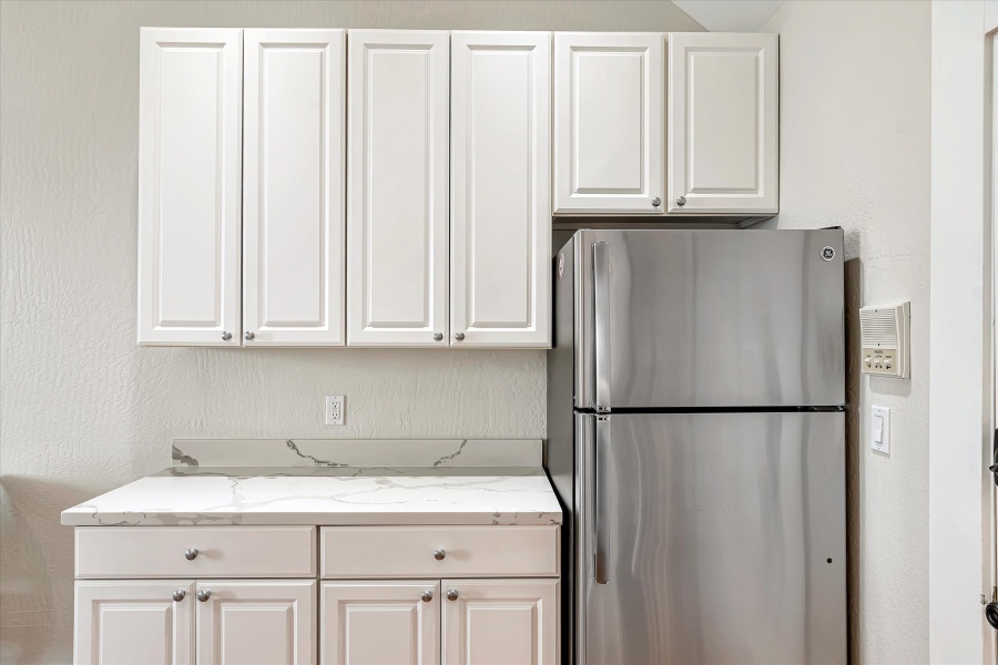 Cozy North Beach Gem — 1 BR / 1 BA Condo with City Views 