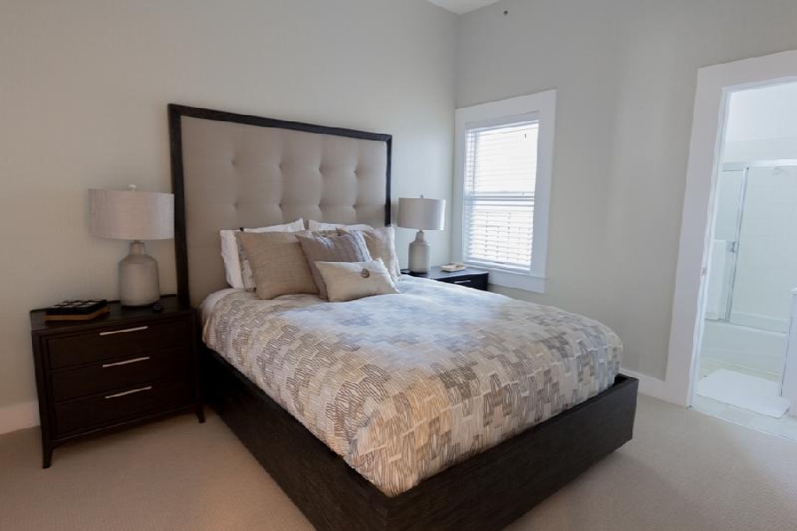 1 Bedroom/1 Bathroom condo located in North Beach!  